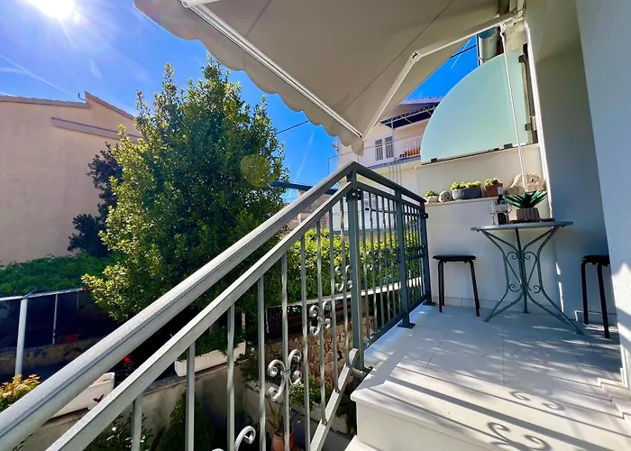 Sunny Apartment