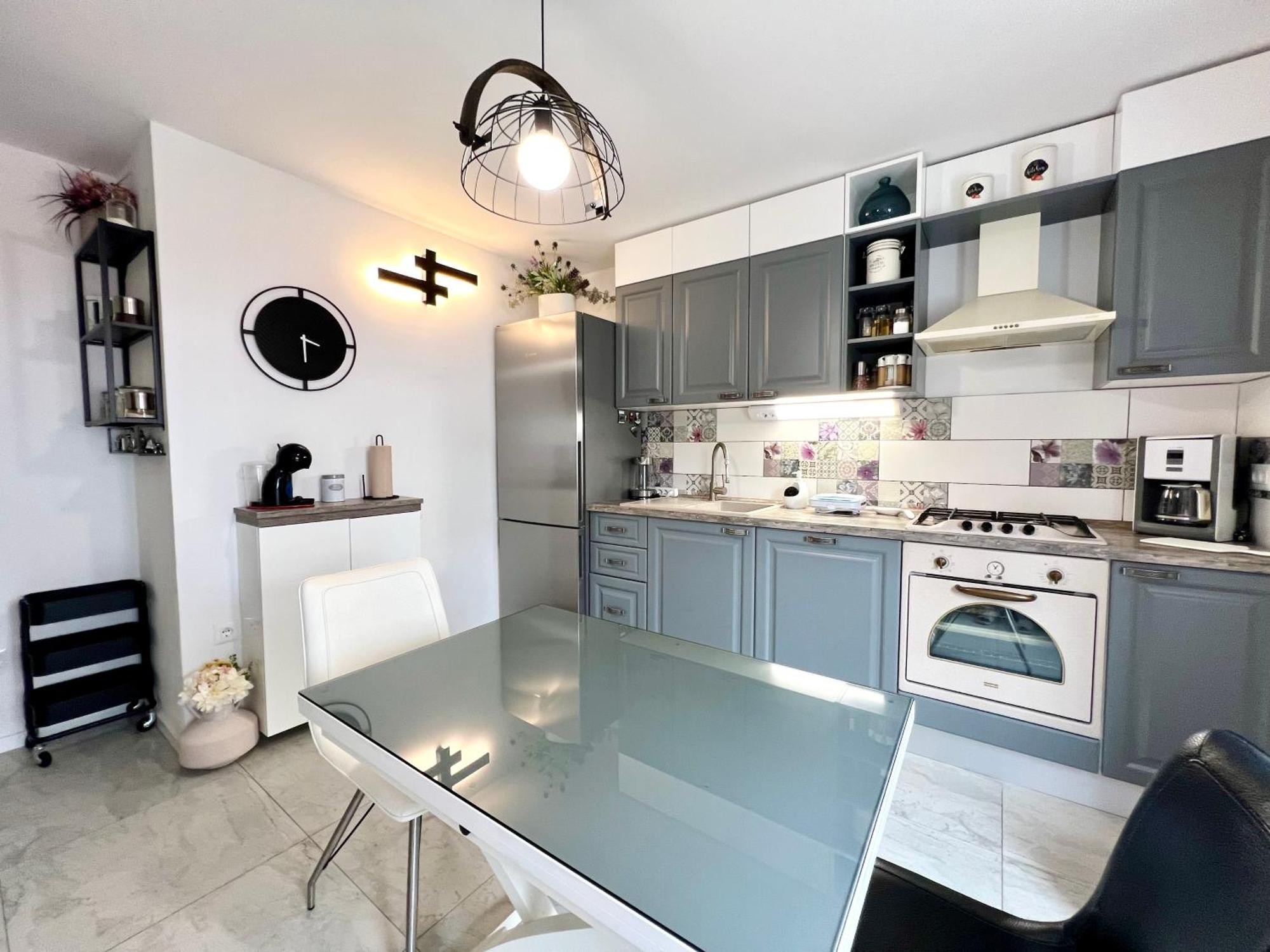 Apartment Sunny